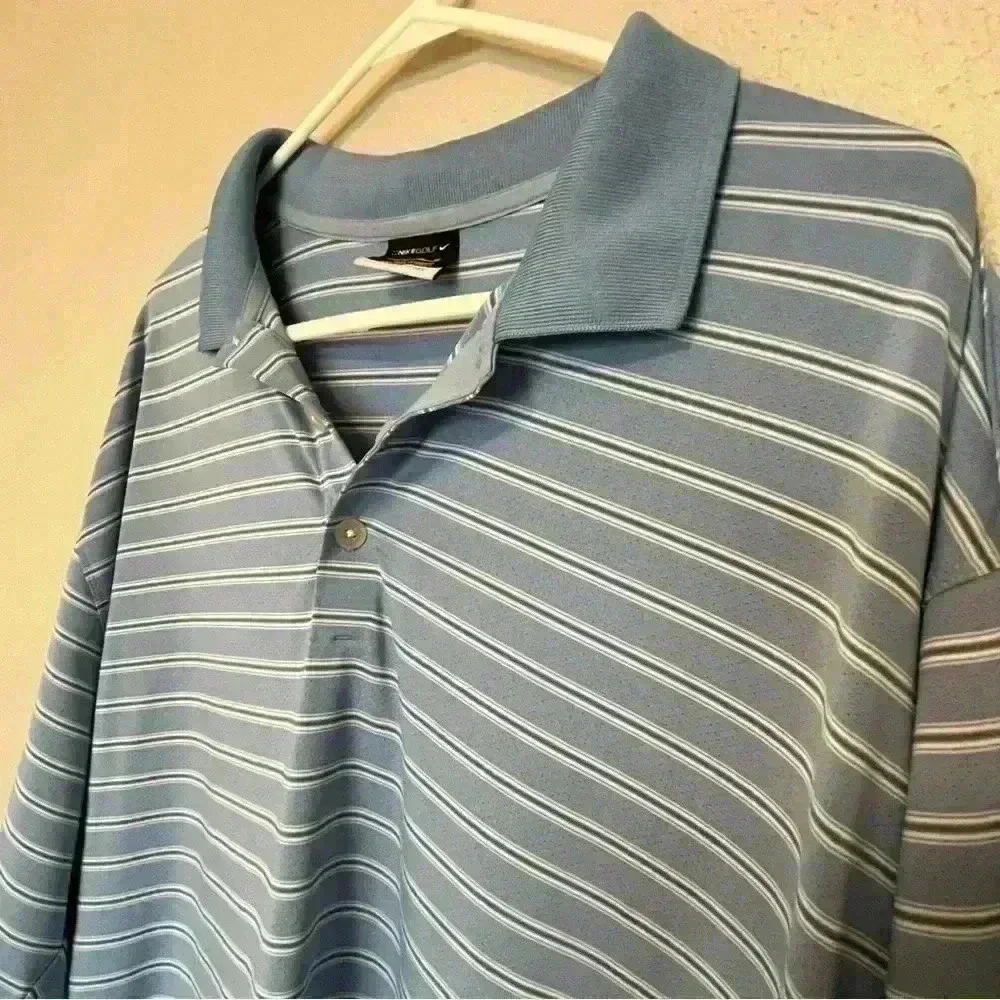 Nike Golf Fit Dry shirt, XL light blue color with white and gray strips EUC